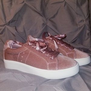 Steven Madden girls velvet sneakers